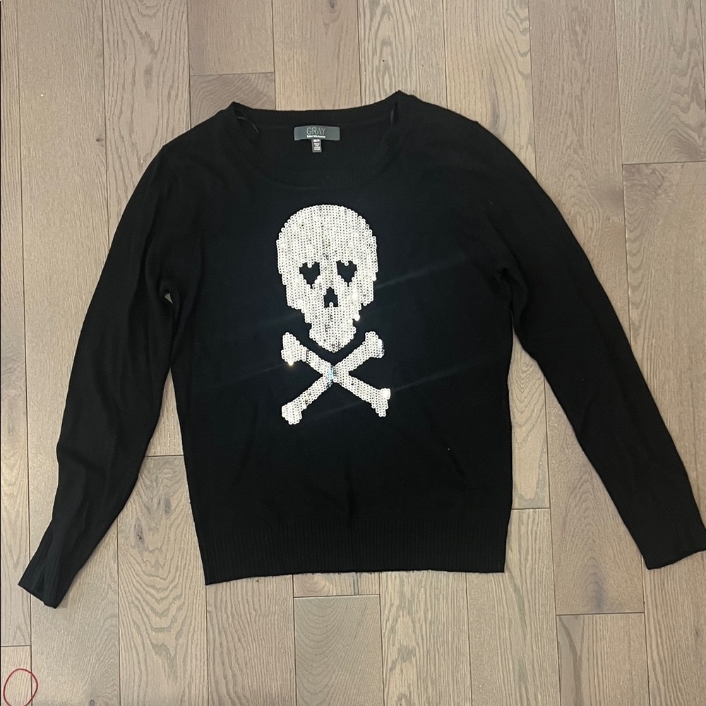 Gray by Sacks Fifth Black Sweater with Skull Design sz S Soft. Like new
